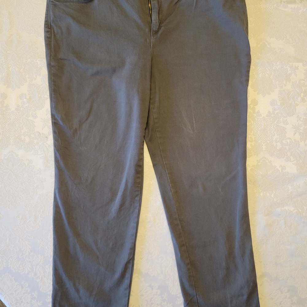 Gloria Vanderbilt Gray Straight Leg Jeans